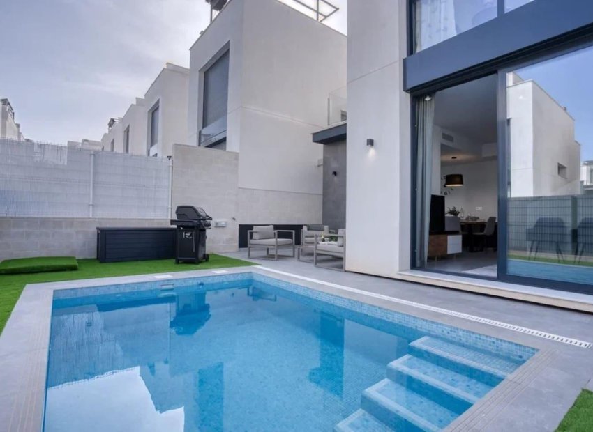 Reventa - Villa - Orihuela Costa - La Florida