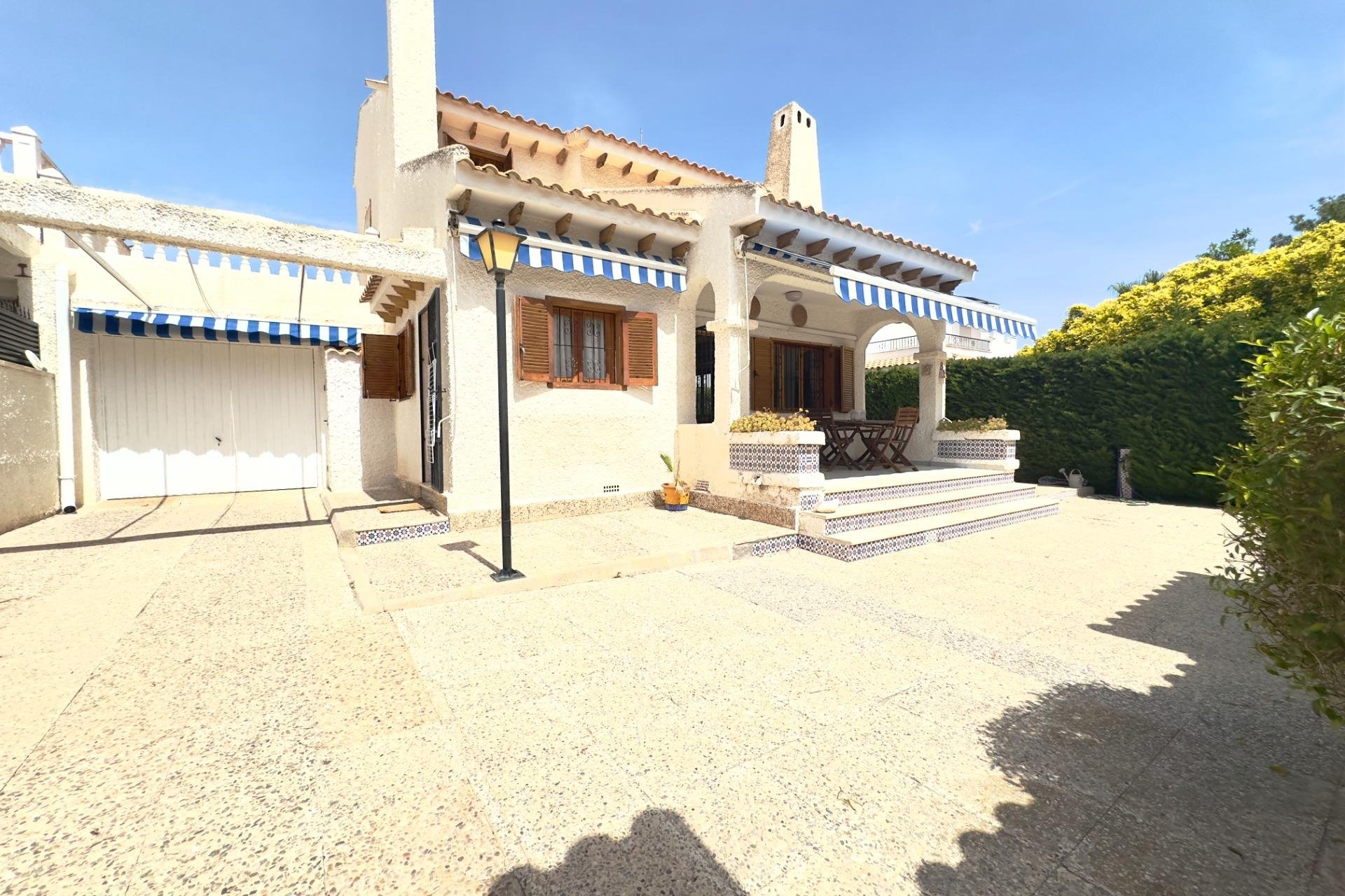 Reventa - Villa - Orihuela Costa - La Zenia