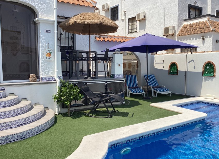 Reventa - Villa - Orihuela Costa - Los Altos