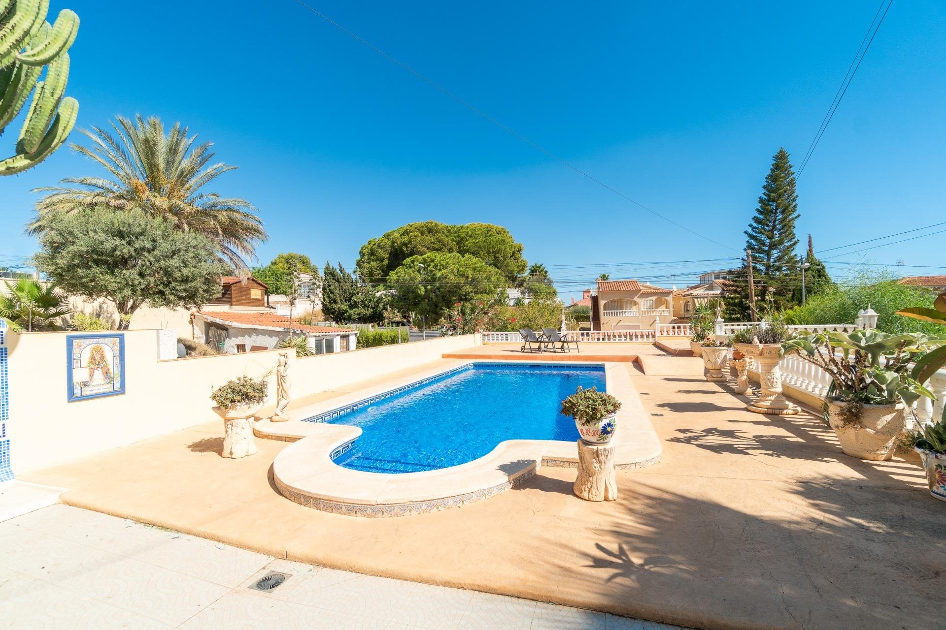 Reventa - Villa - Orihuela Costa - Los Balcones