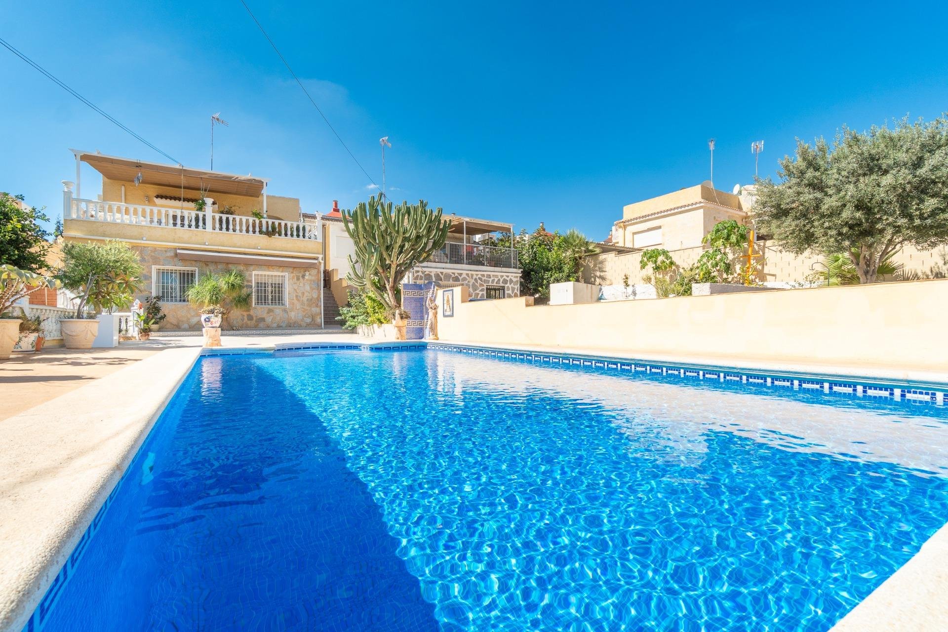 Reventa - Villa - Orihuela Costa - Los Balcones