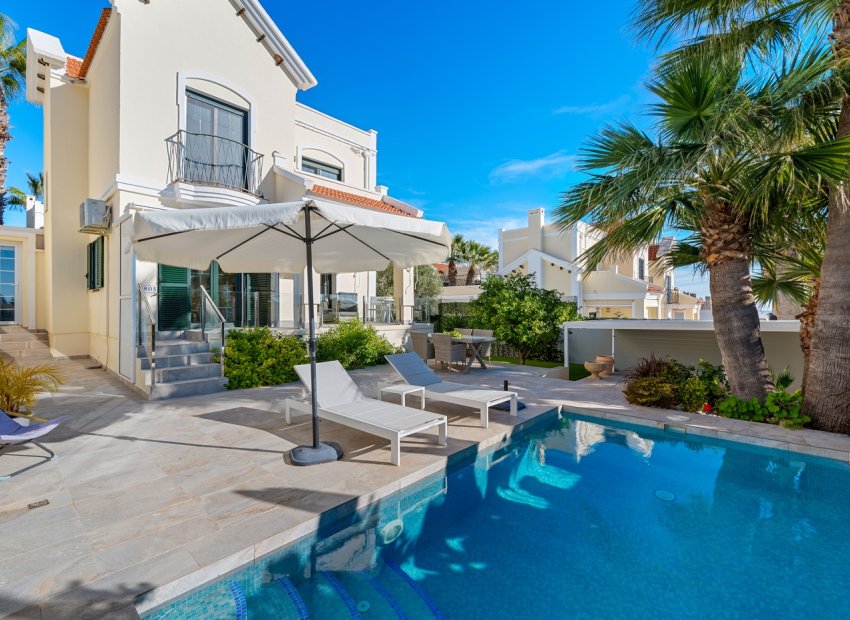 Reventa - Villa - Orihuela Costa - Los Dolses*