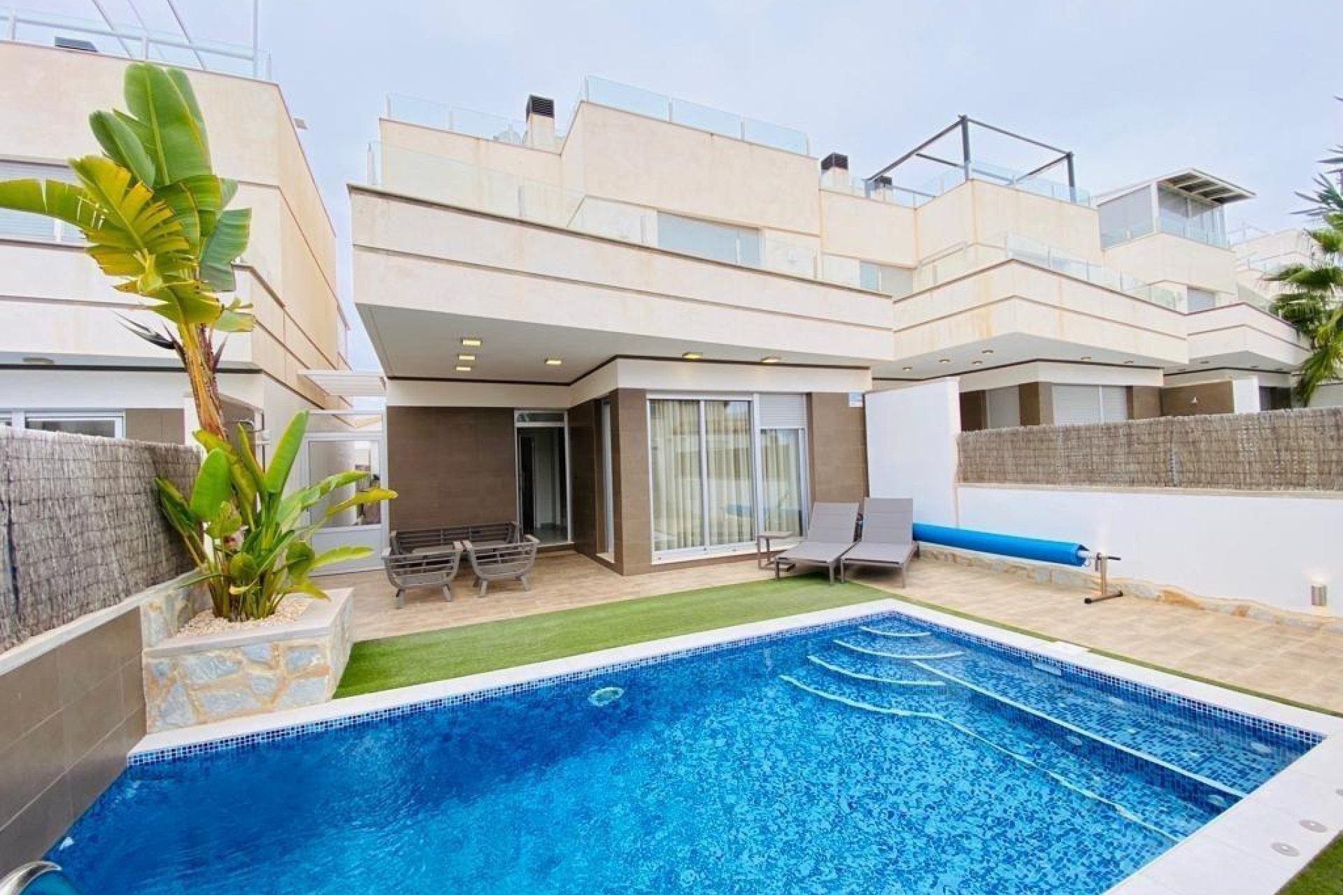 Reventa - Villa - Orihuela Costa - Montezenia