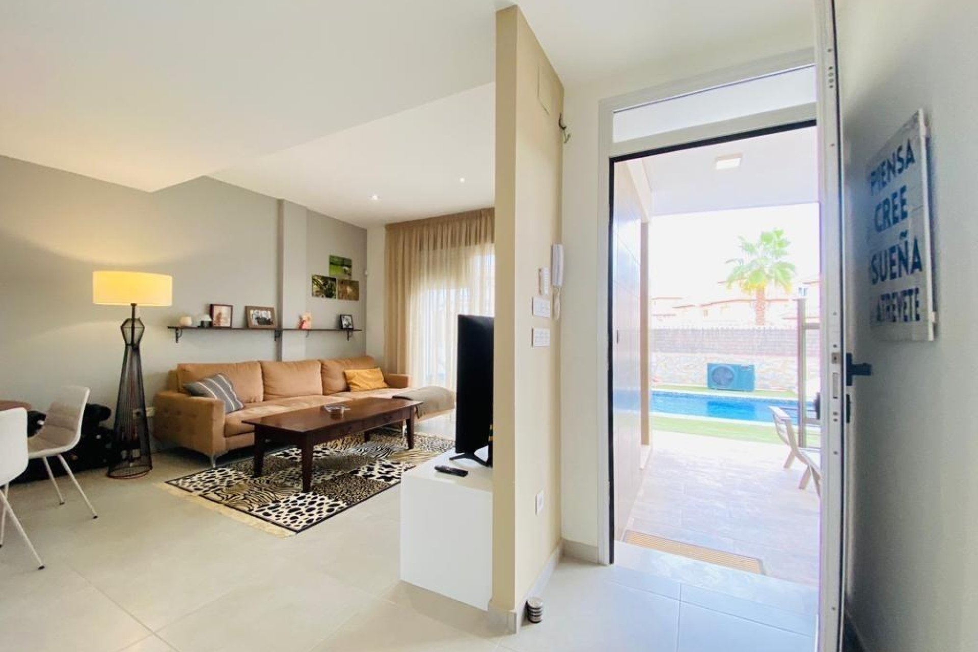 Reventa - Villa - Orihuela Costa - Montezenia