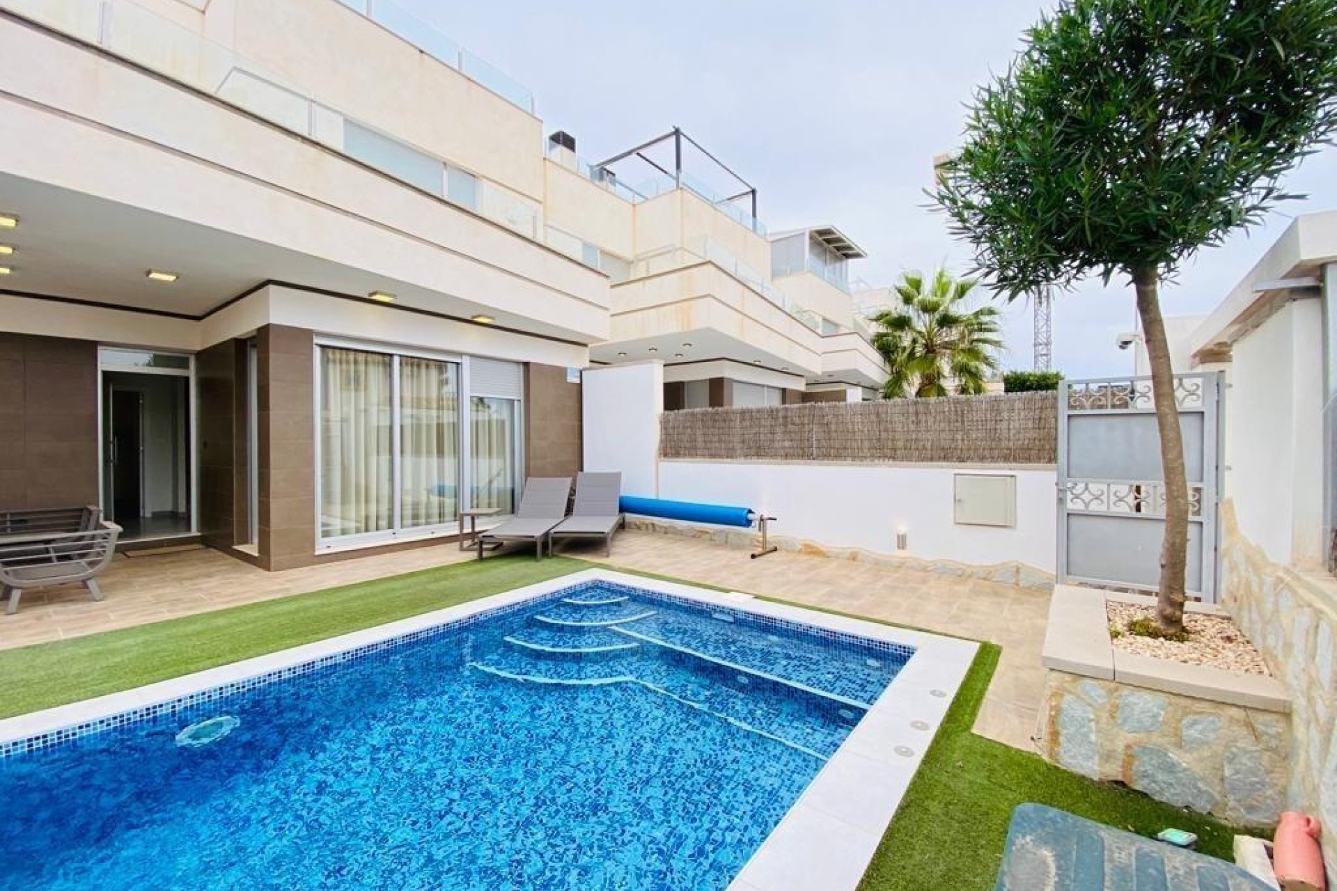 Reventa - Villa - Orihuela Costa - Montezenia