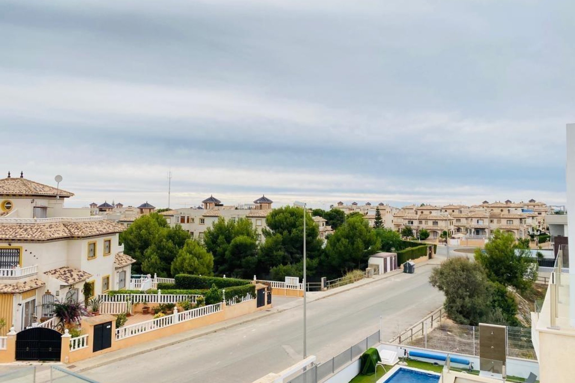 Reventa - Villa - Orihuela Costa - Montezenia