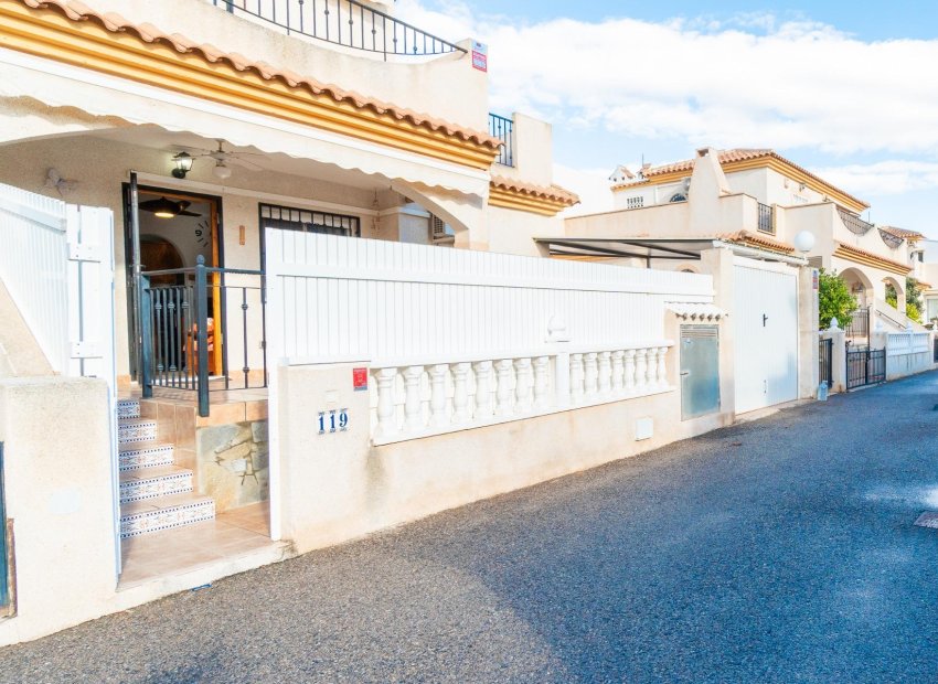 Reventa - Villa - Orihuela Costa - Playa Flamenca