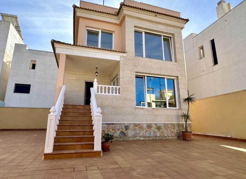 Reventa - Villa - Orihuela Costa - Villamartín
