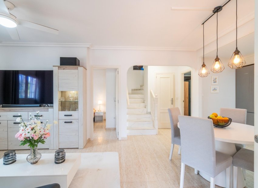 Reventa - Villa - Orihuela Costa - Zeniamar-Horizonte-La Campana