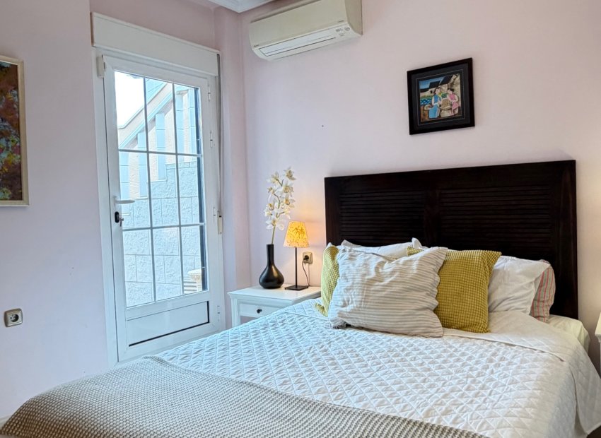 Reventa - Villa - Orihuela Costa