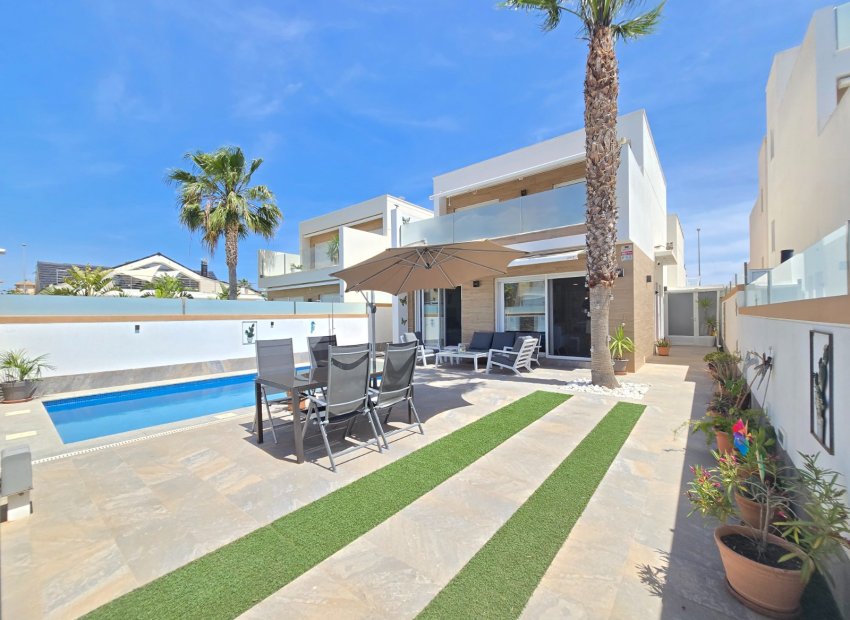 Reventa - Villa - Pilar de la Horadada