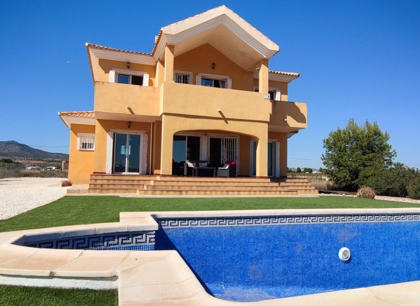 Reventa - Villa - Pinoso