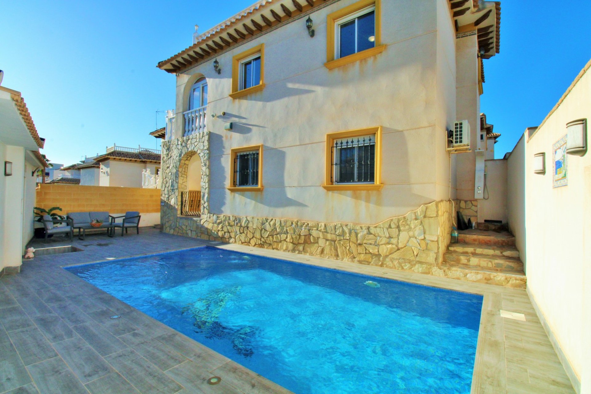 Reventa - Villa - Playa Flamenca
