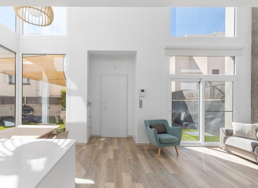 Reventa - Villa - Rojales - Pueblo bravo