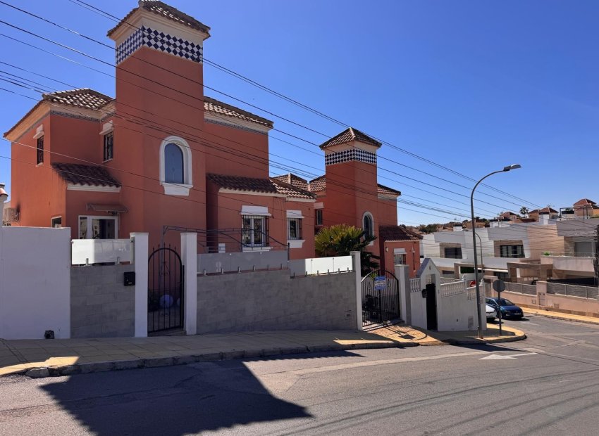 Reventa - Villa - San Miguel de Salinas - Blue lagoon