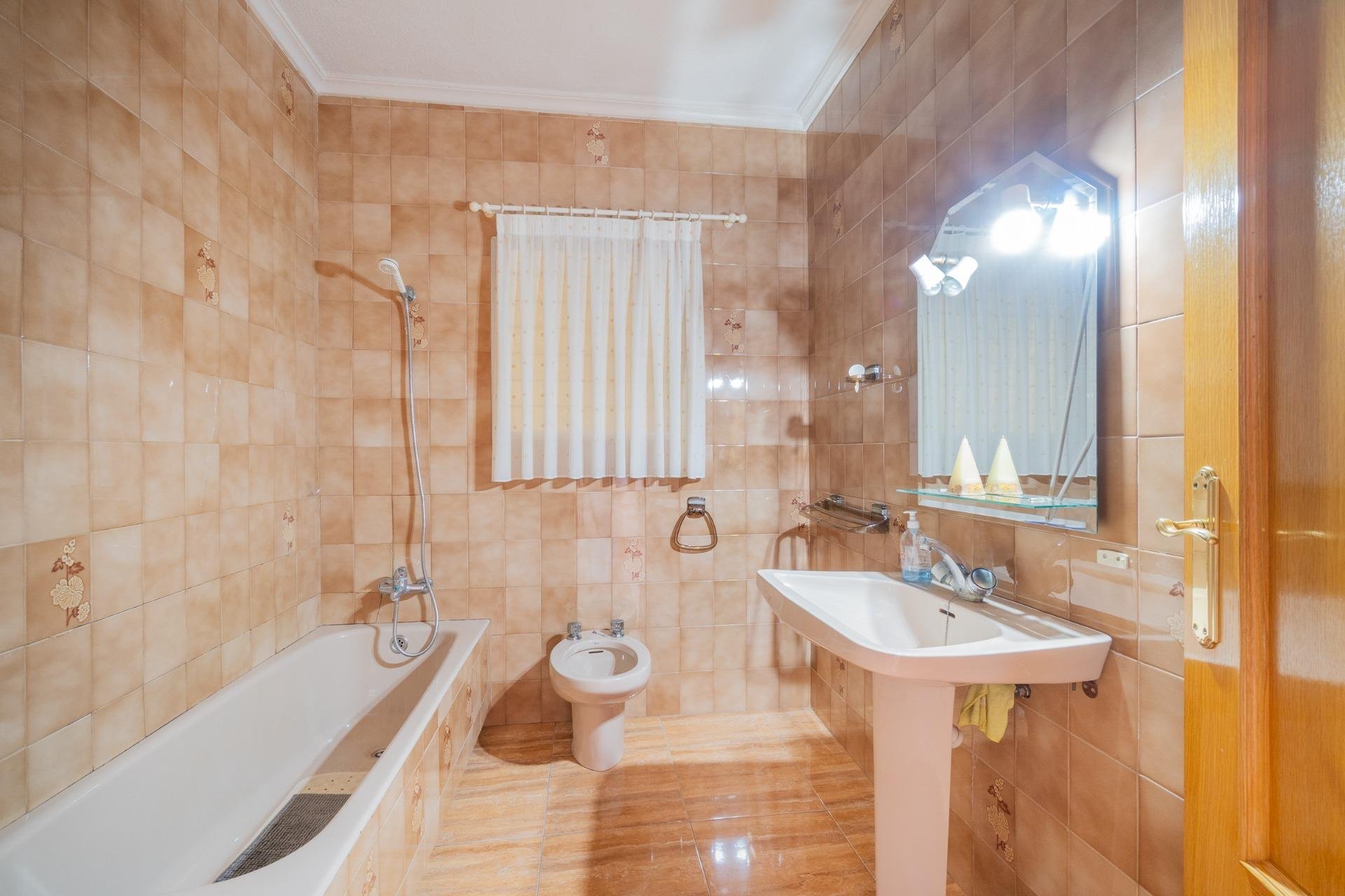 Reventa - Villa - San Miguel de Salinas - Torremendo