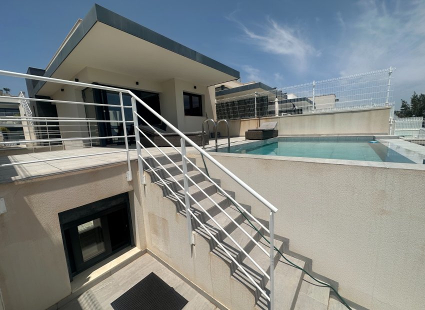 Reventa - Villa - San Miguel de Salinas