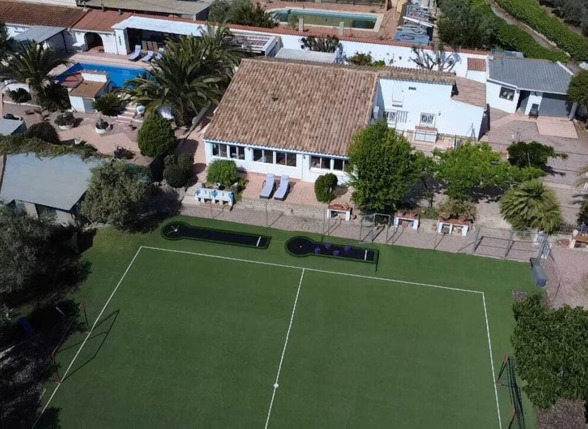 Reventa - Villa - Sax