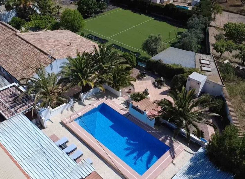 Reventa - Villa - Sax