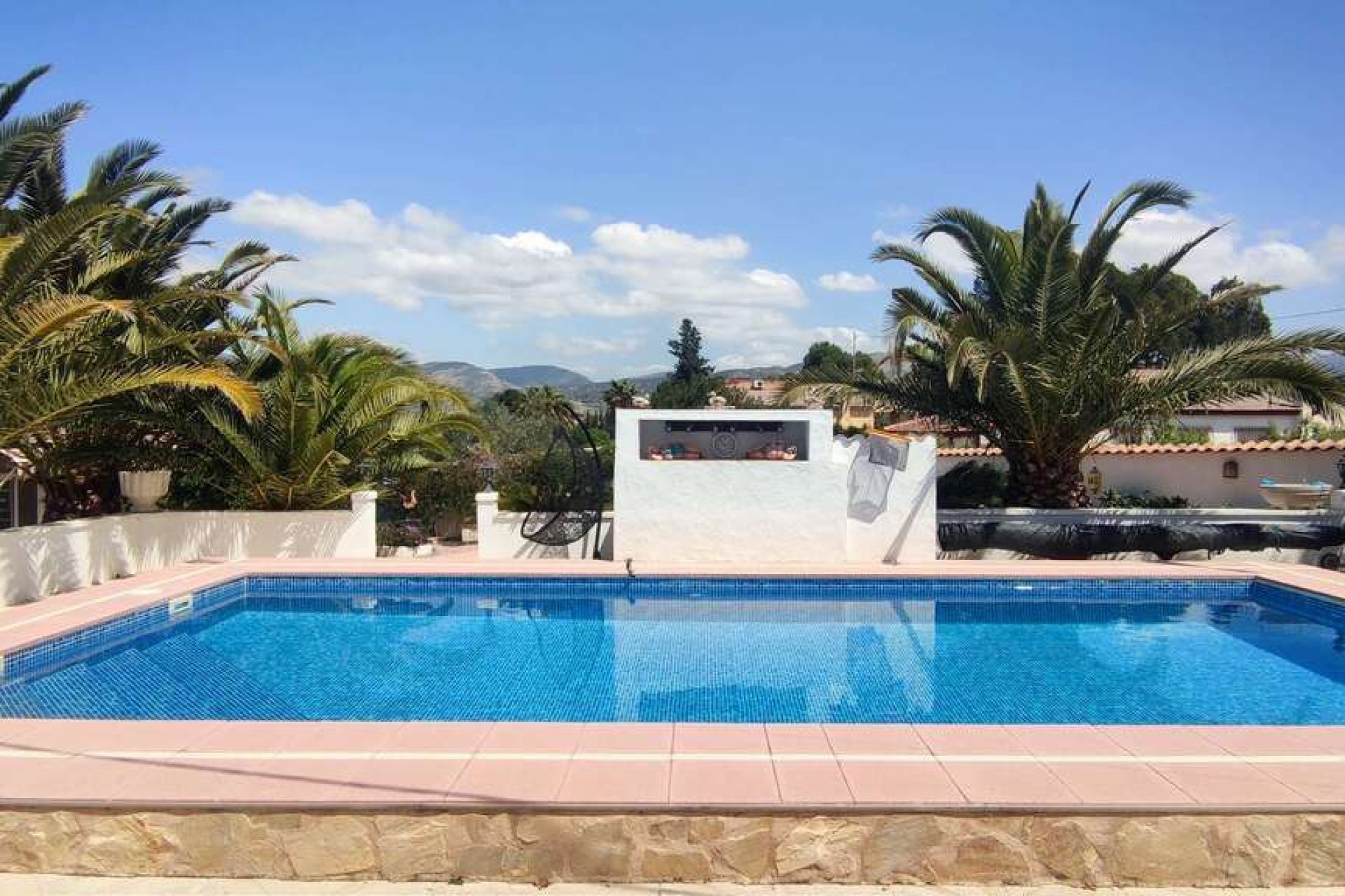 Reventa - Villa - Sax