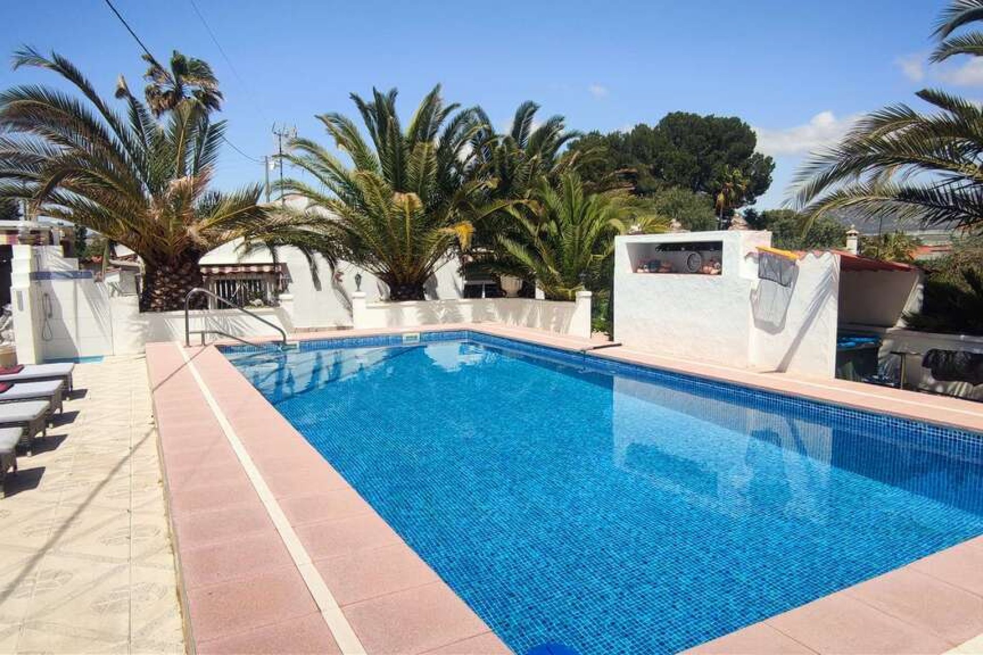 Reventa - Villa - Sax