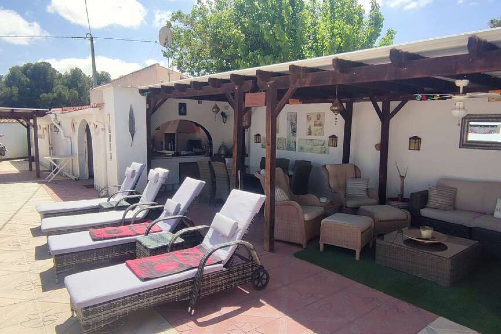 Reventa - Villa - Sax