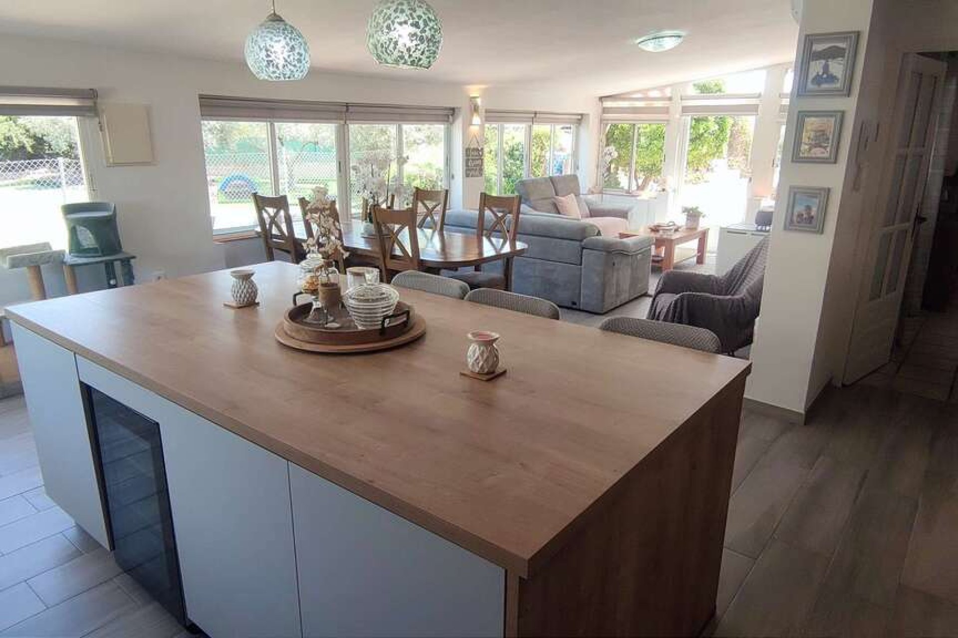 Reventa - Villa - Sax