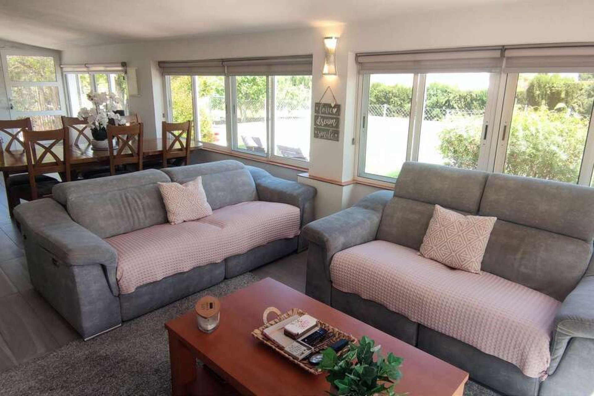 Reventa - Villa - Sax