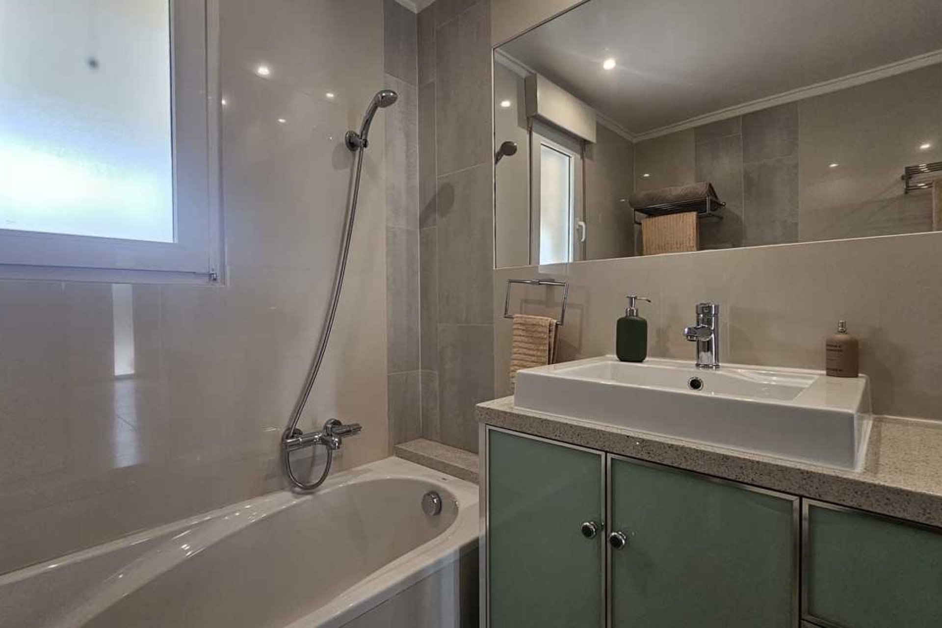 Reventa - Villa - Torremendo