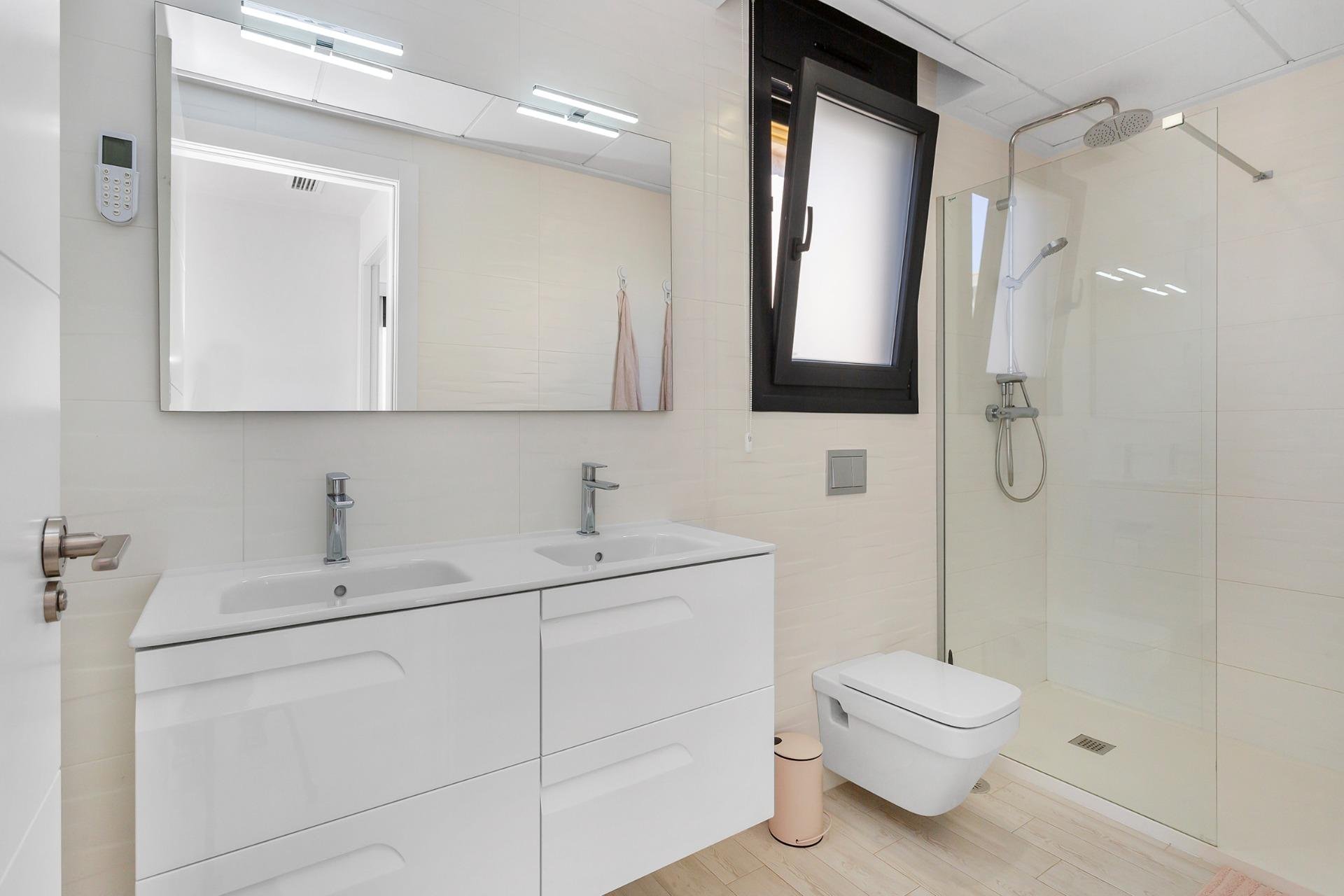 Reventa - Villa - Torrevieja - Costa Blanca