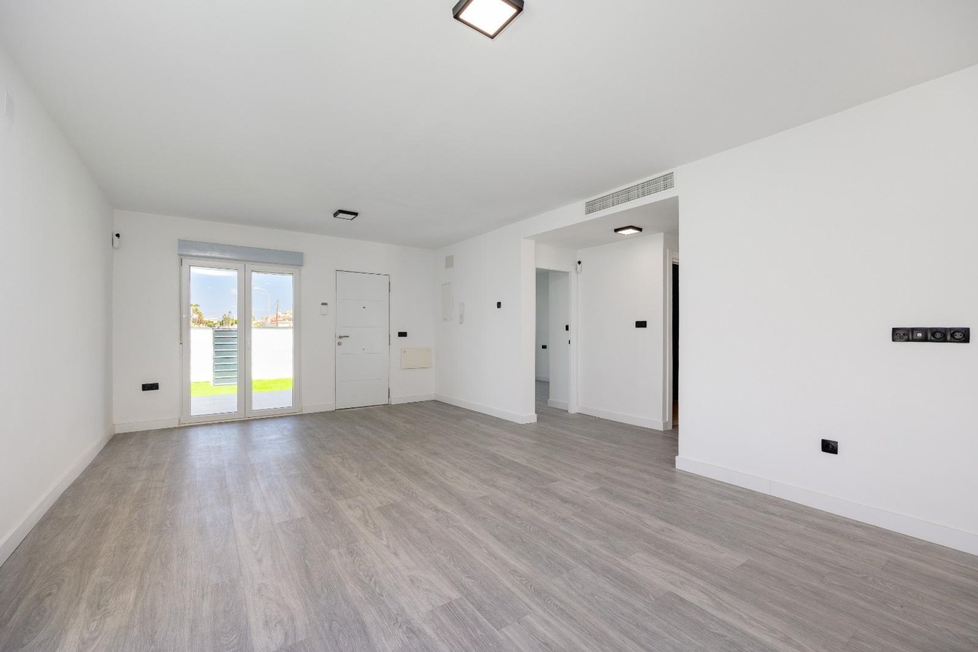 Reventa - Villa - Torrevieja - El Limonar