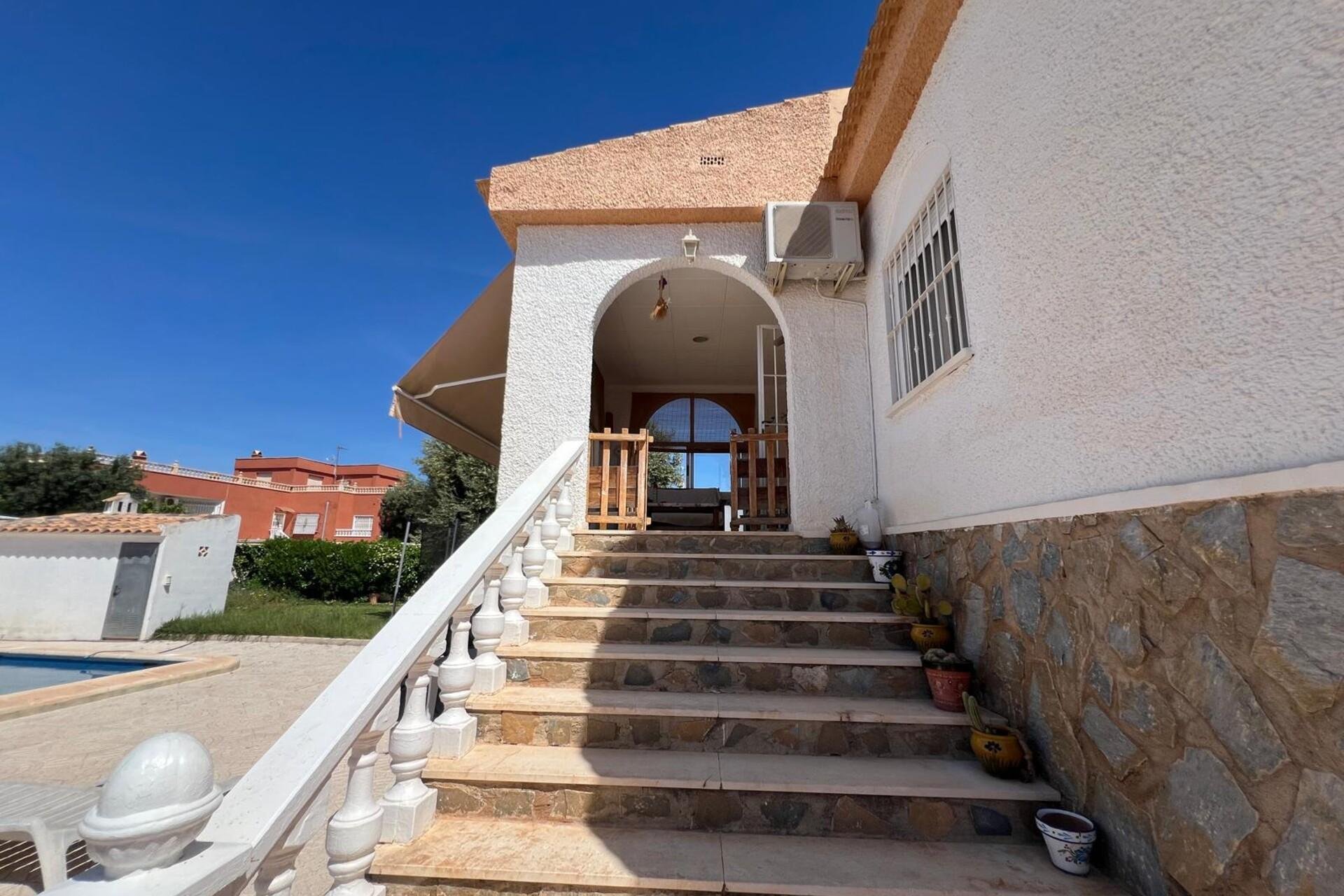 Reventa - Villa - Torrevieja - La Siesta