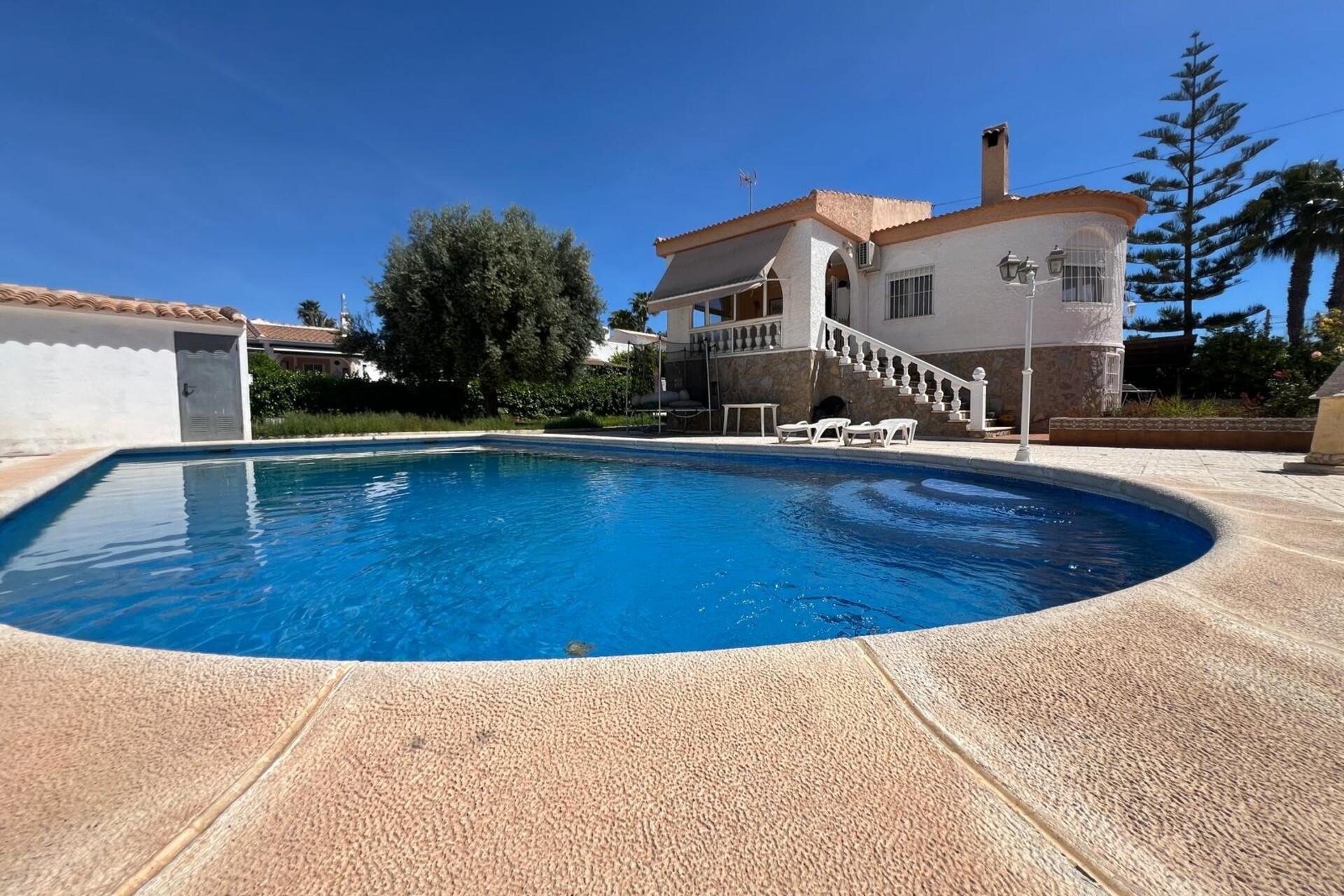 Reventa - Villa - Torrevieja - La Siesta