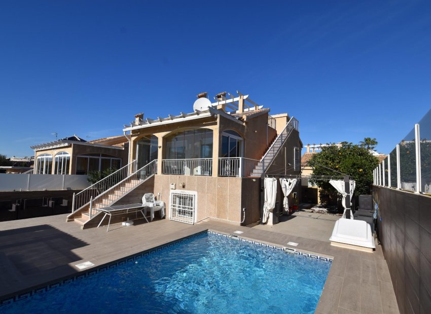 Reventa - Villa - Torrevieja - Los altos