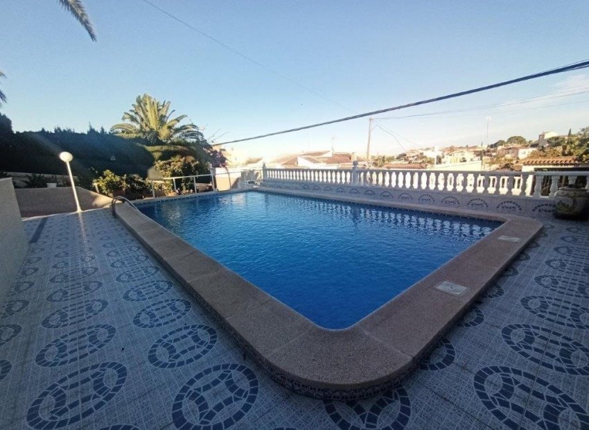 Reventa - Villa - Torrevieja - Los balcones