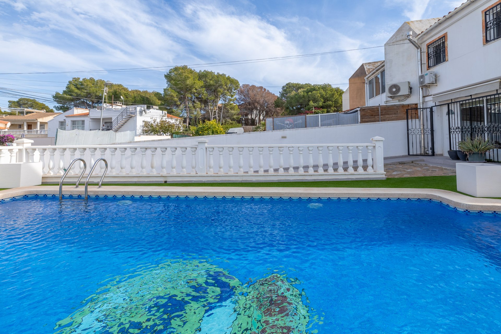 Reventa - Villa - Torrevieja - Los Balcones