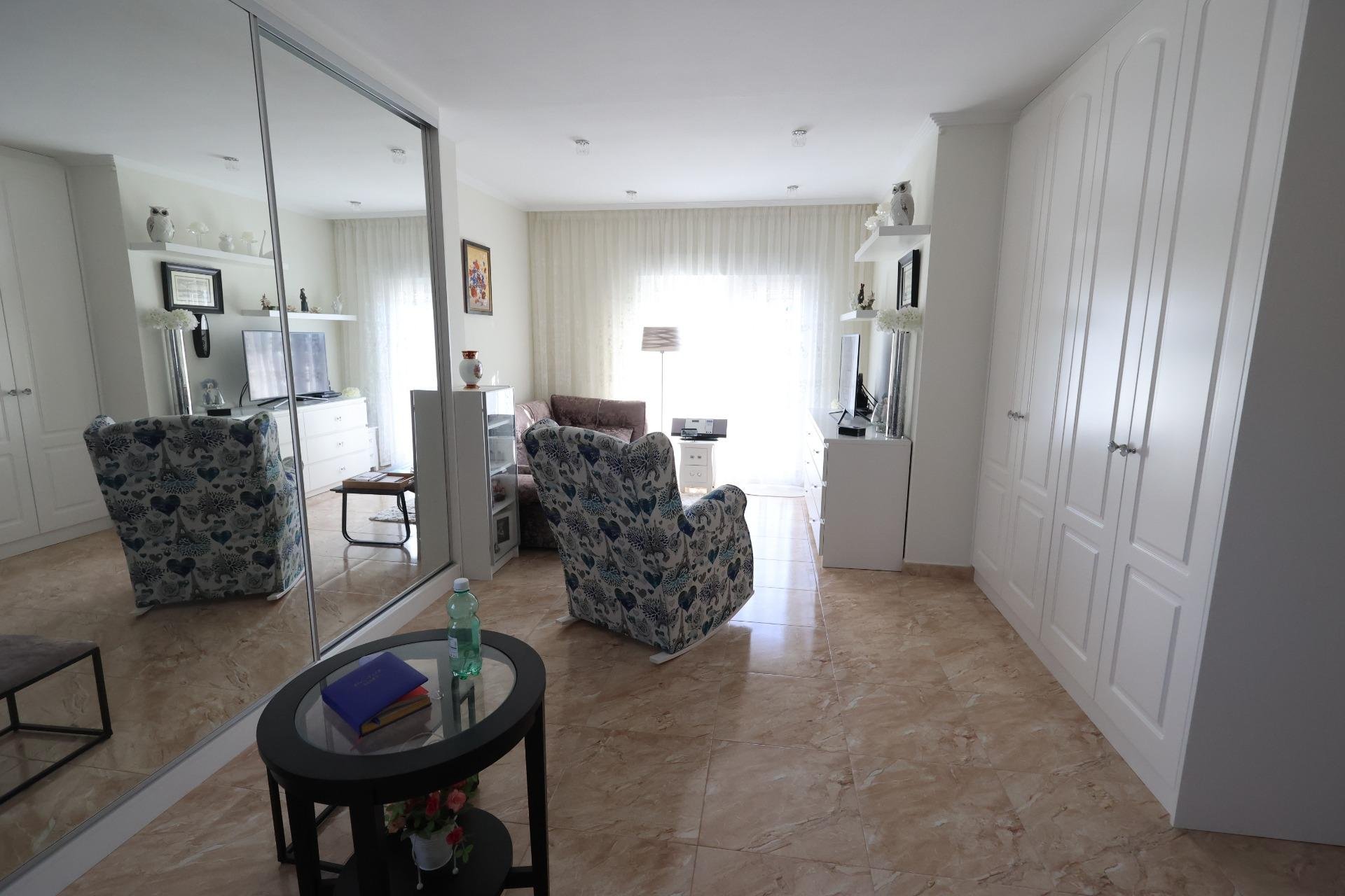 Reventa - Villa - Torrevieja - Los Balcones