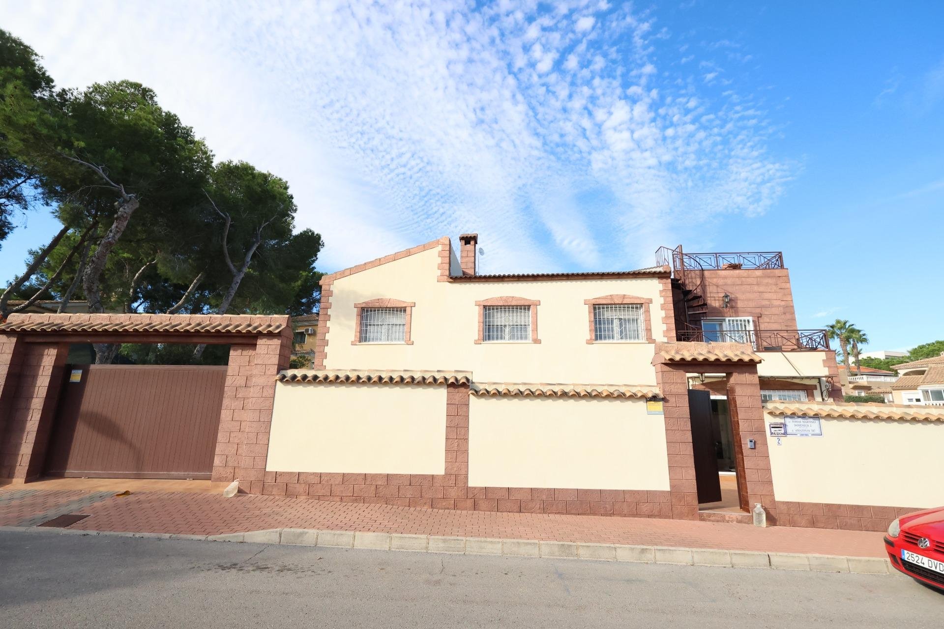 Reventa - Villa - Torrevieja - Los Balcones