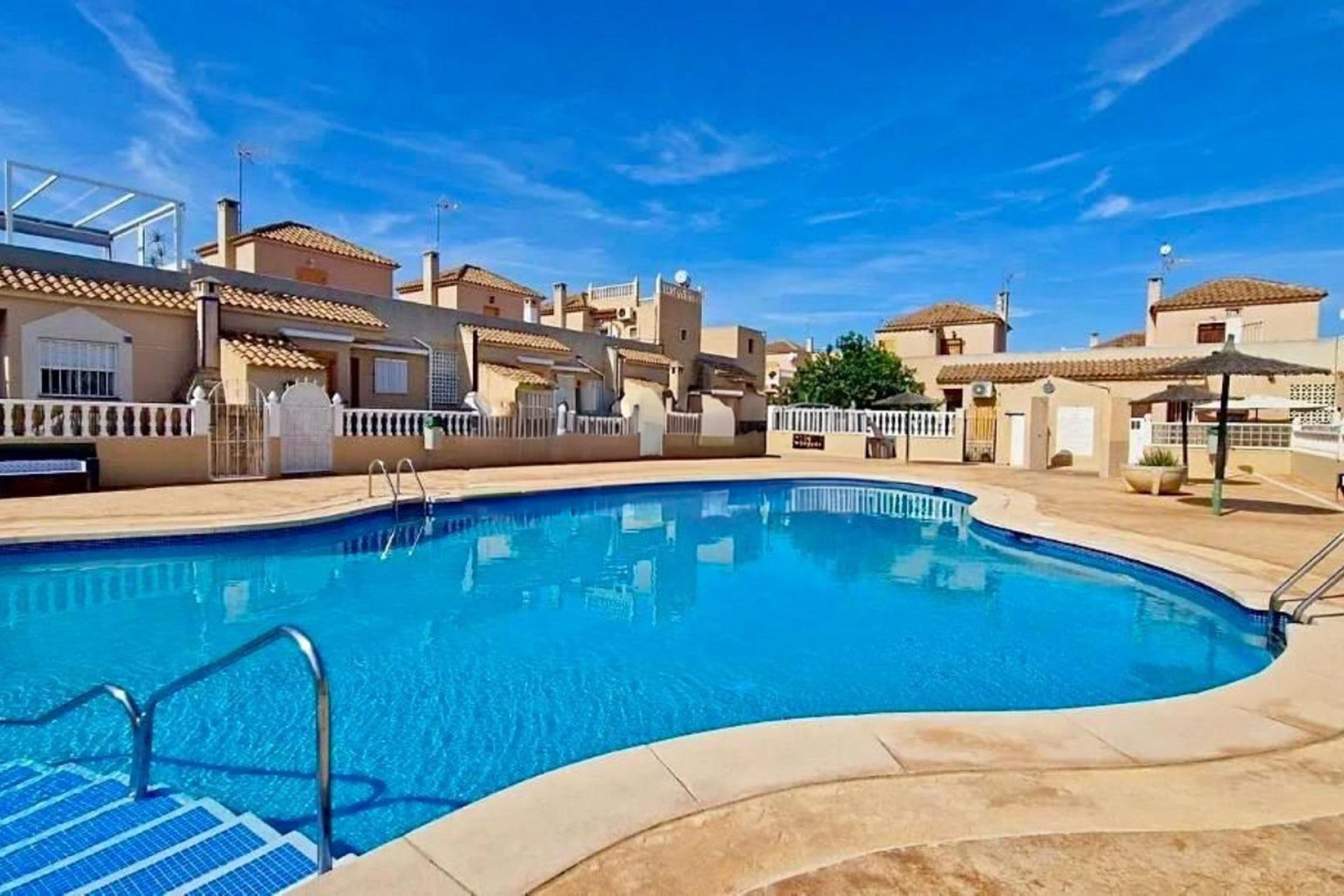 Reventa - Villa - Torrevieja - Los Balcones