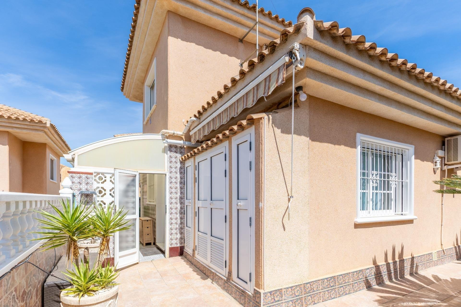 Reventa - Villa - Torrevieja - Los Balcones