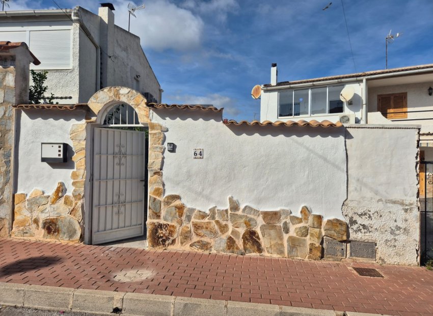Reventa - Villa - Torrevieja - Los Balcones