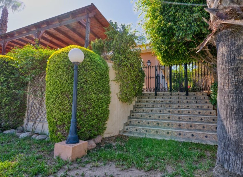 Reventa - Villa - Torrevieja - Los Balcones