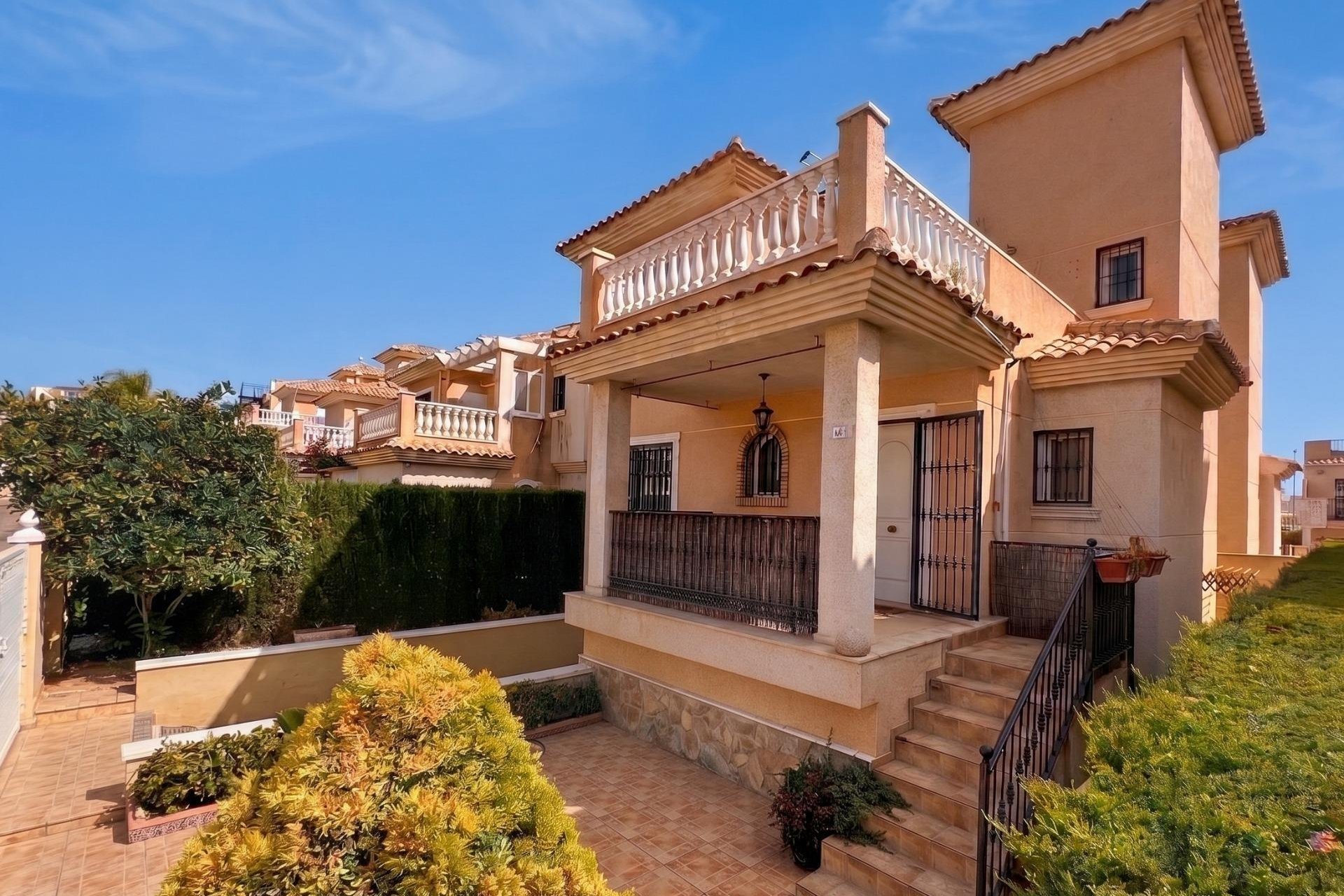 Reventa - Villa - Torrevieja - Los Balcones
