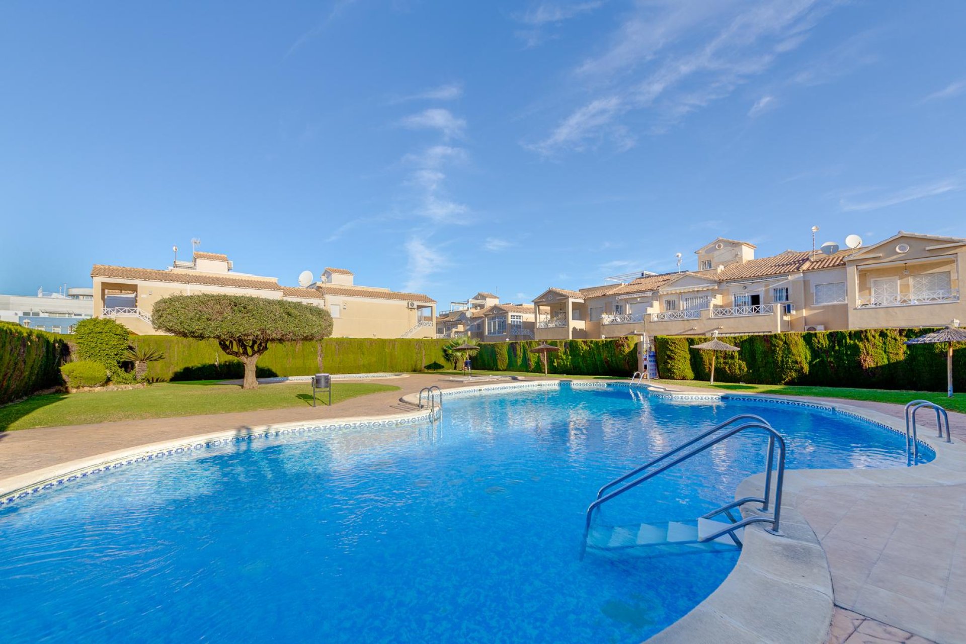 Reventa - Villa - Torrevieja - Pueblo - Centro