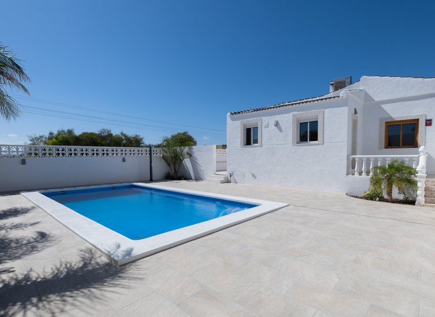 Reventa - Villa - Torrevieja - San luis