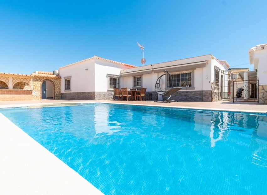Reventa - Villa - Torrevieja - Torretas