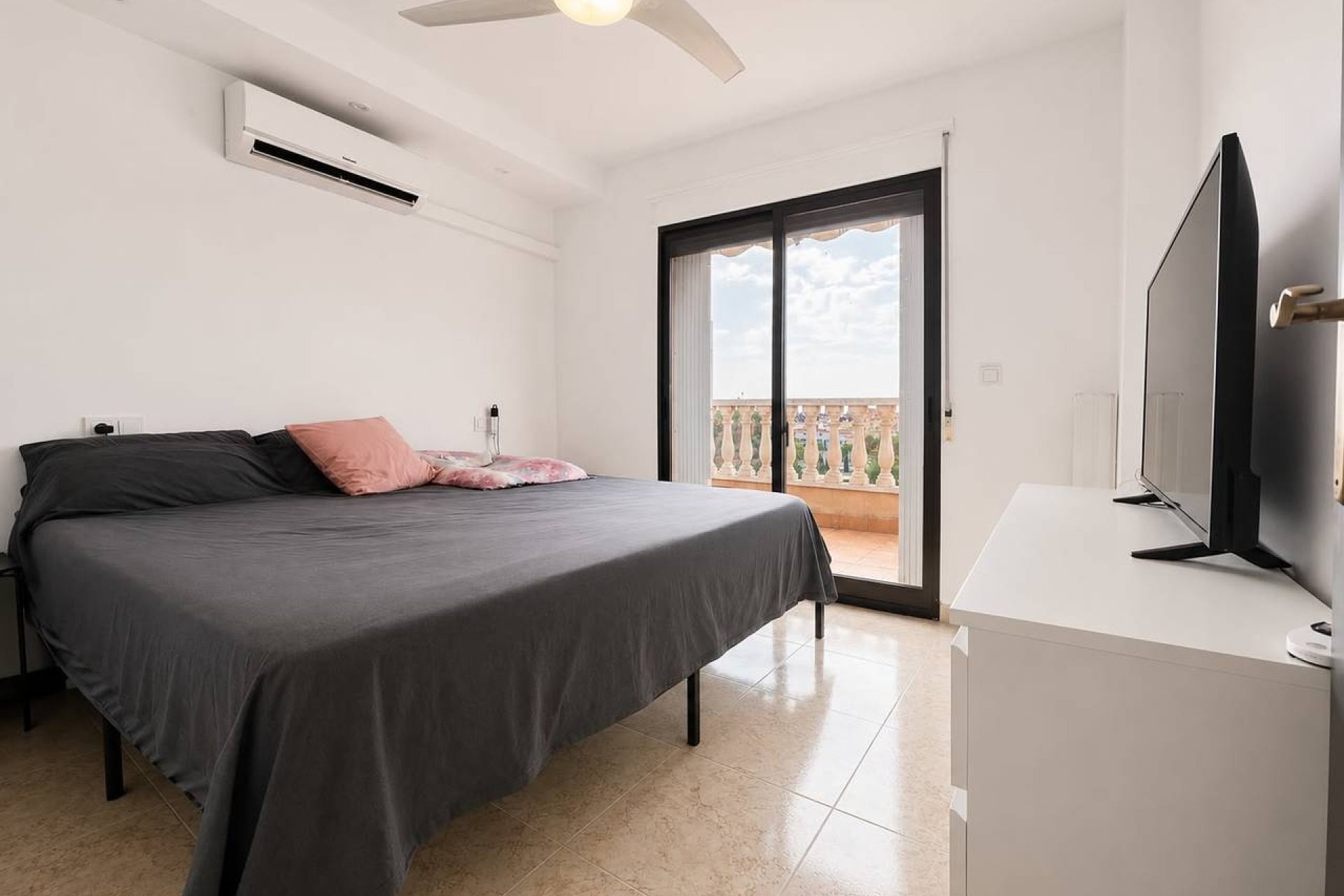 Reventa - Villa - Villamartin - Blue lagoon