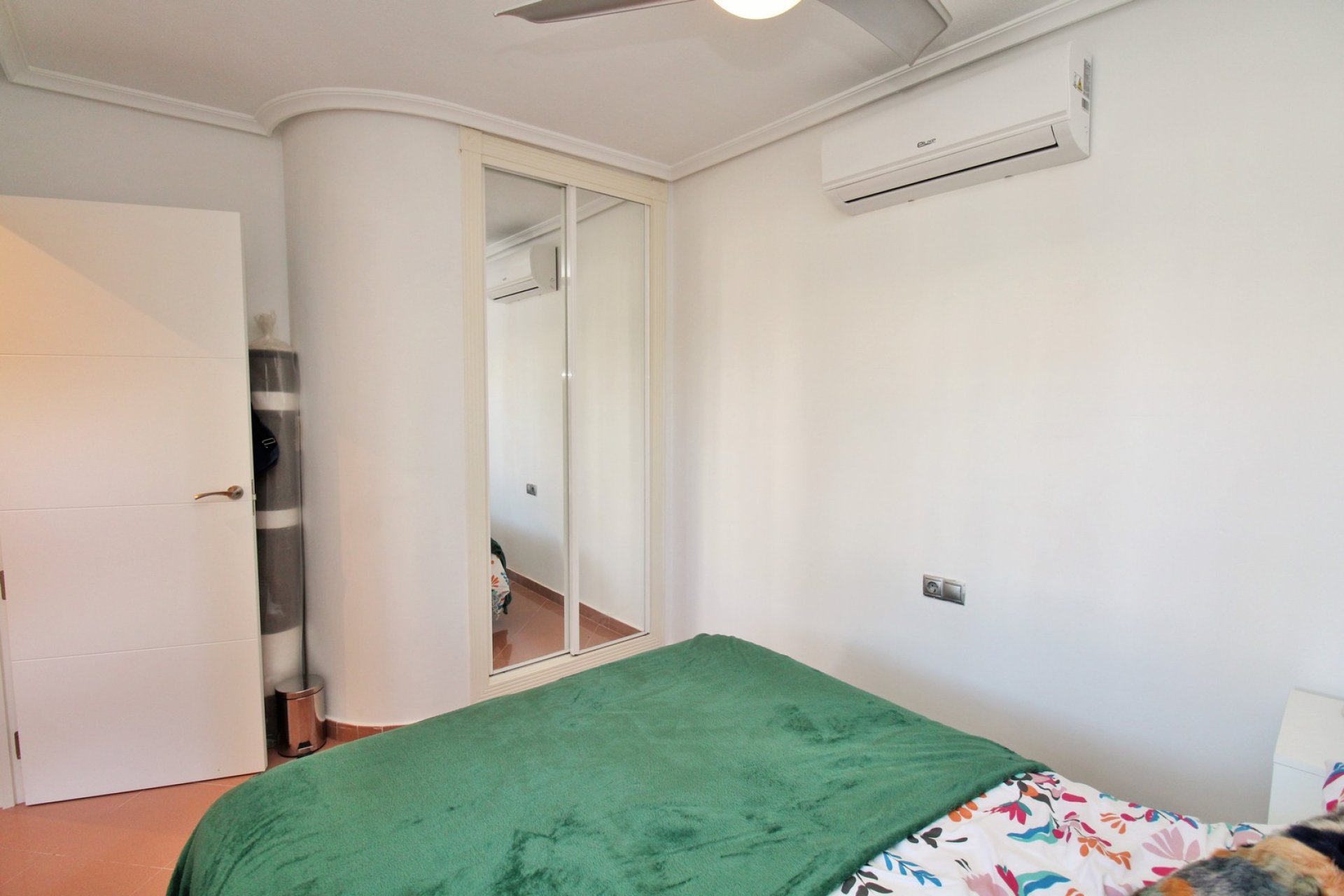 Reventa - Villa - Villamartin - Los Dolses