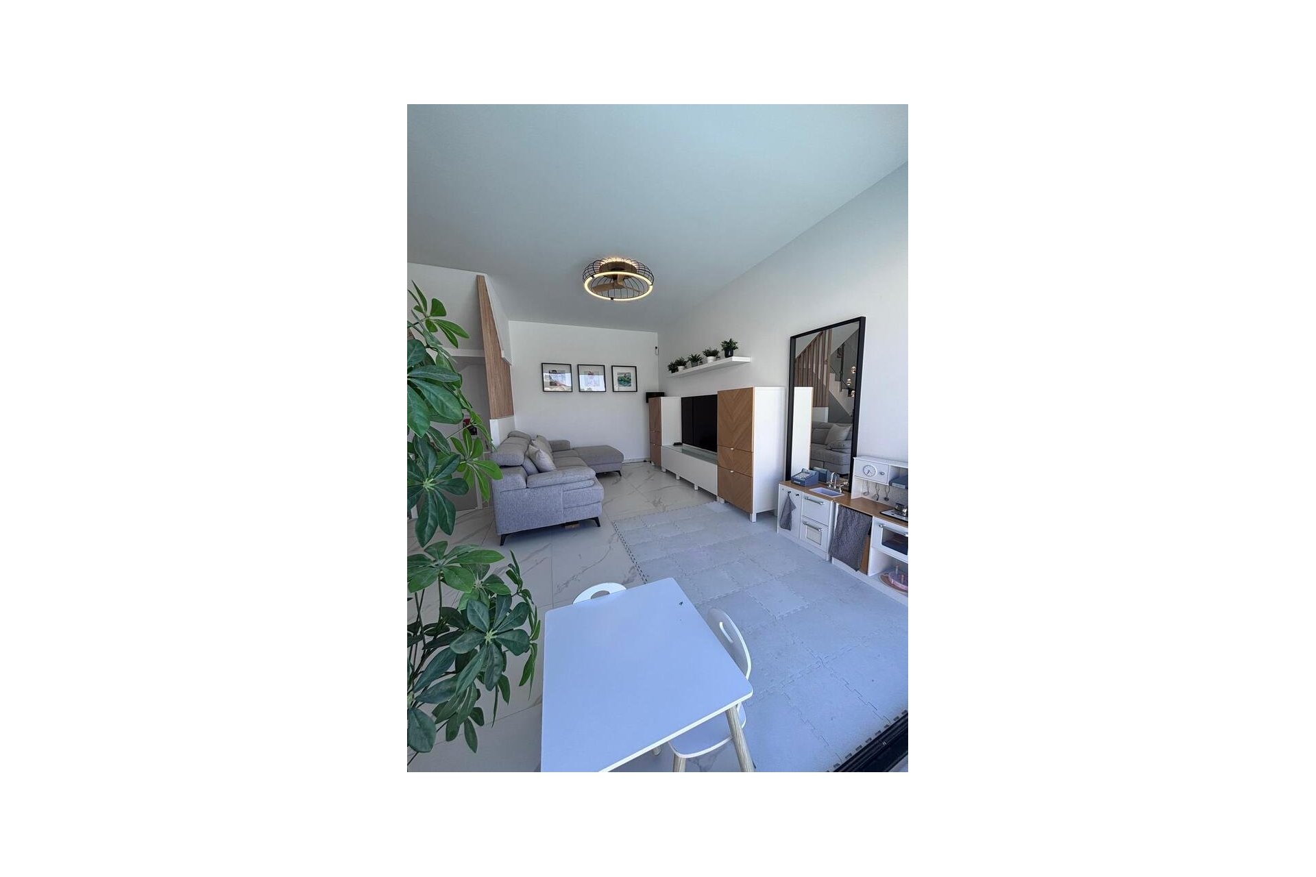 Reventa - Villa - Villamartin - PAU 8