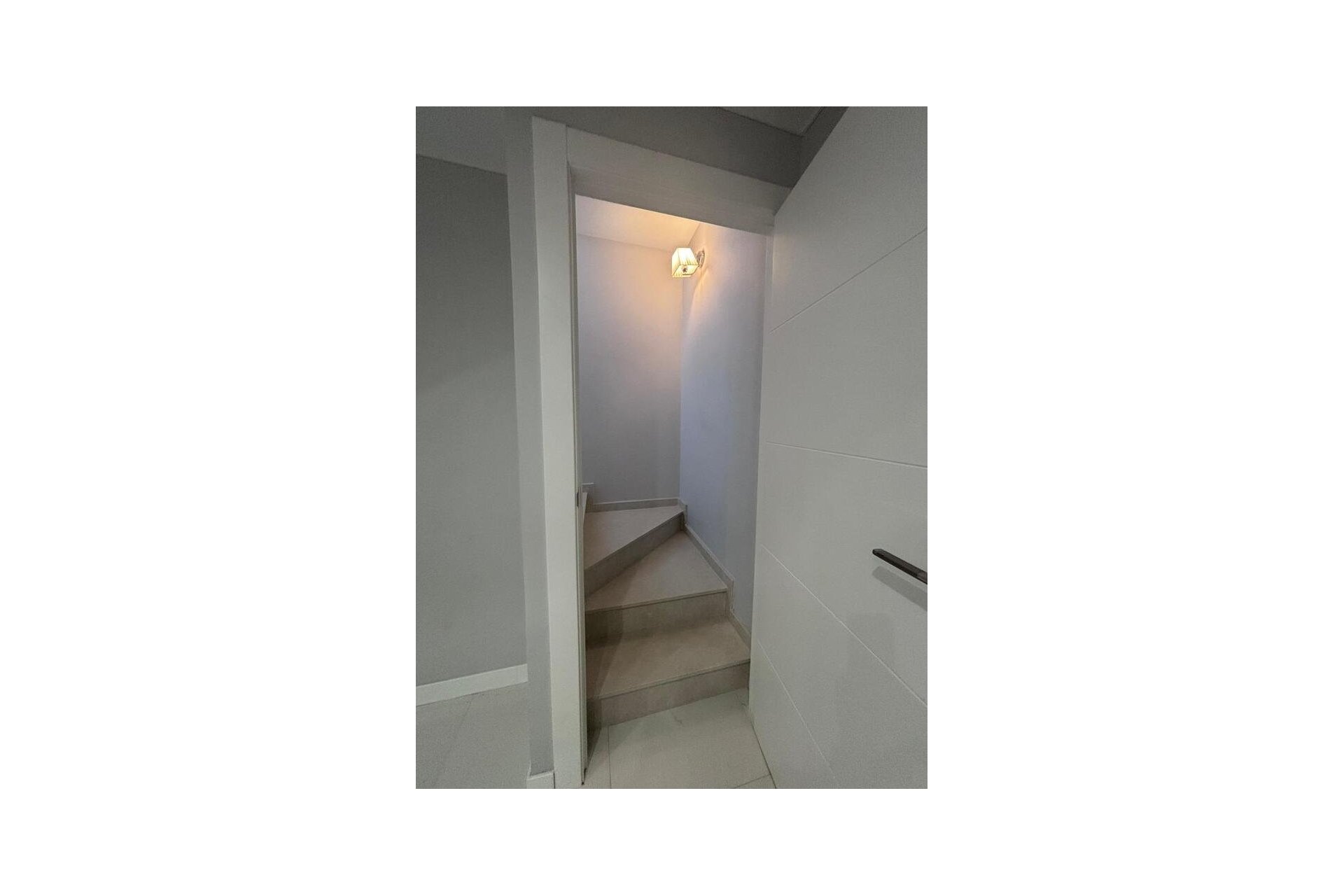 Reventa - Villa - Villamartin - PAU 8